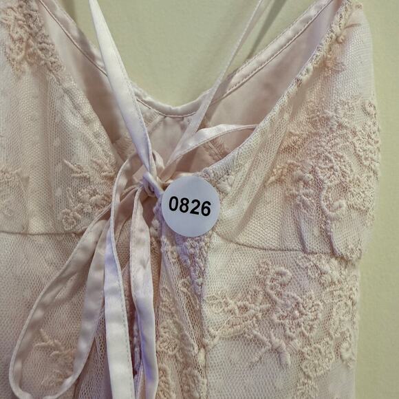 Amy Jane London Zariah Maxi Dress in Blush Whisper Size S - Picture 10 of 10